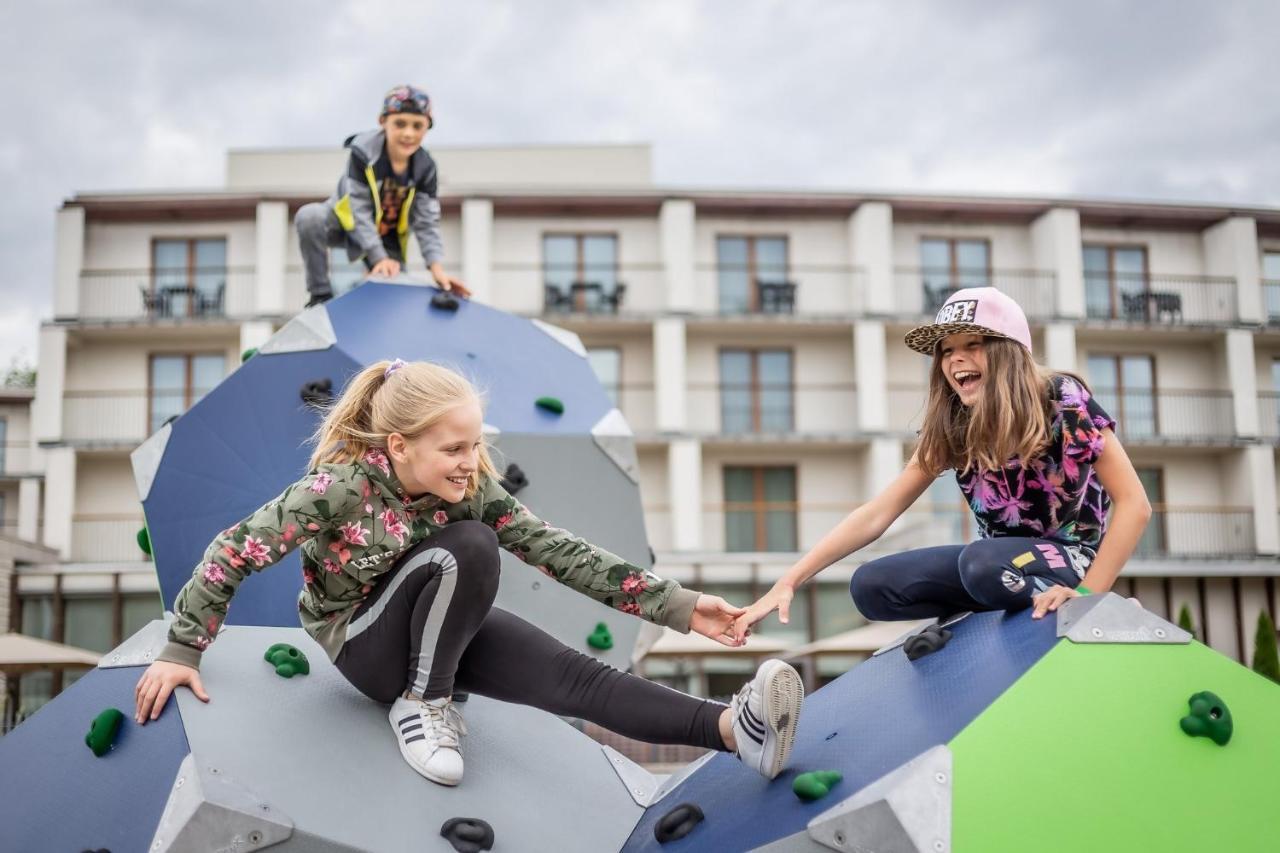 Holiday Inn Resort Warsaw Jozefow By Ihg Εξωτερικό φωτογραφία