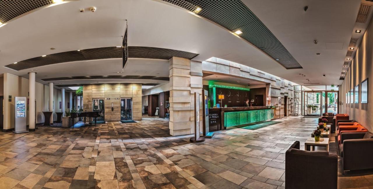 Holiday Inn Resort Warsaw Jozefow By Ihg Εξωτερικό φωτογραφία