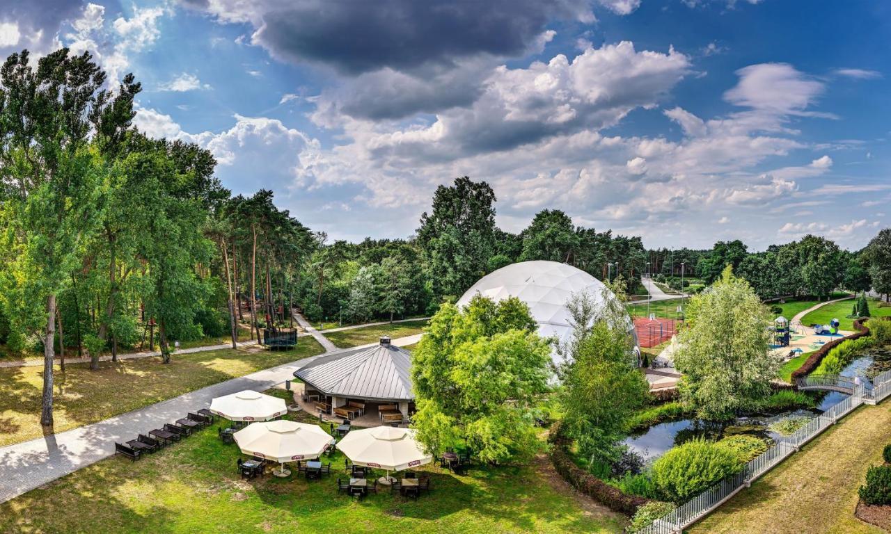 Holiday Inn Resort Warsaw Jozefow By Ihg Εξωτερικό φωτογραφία