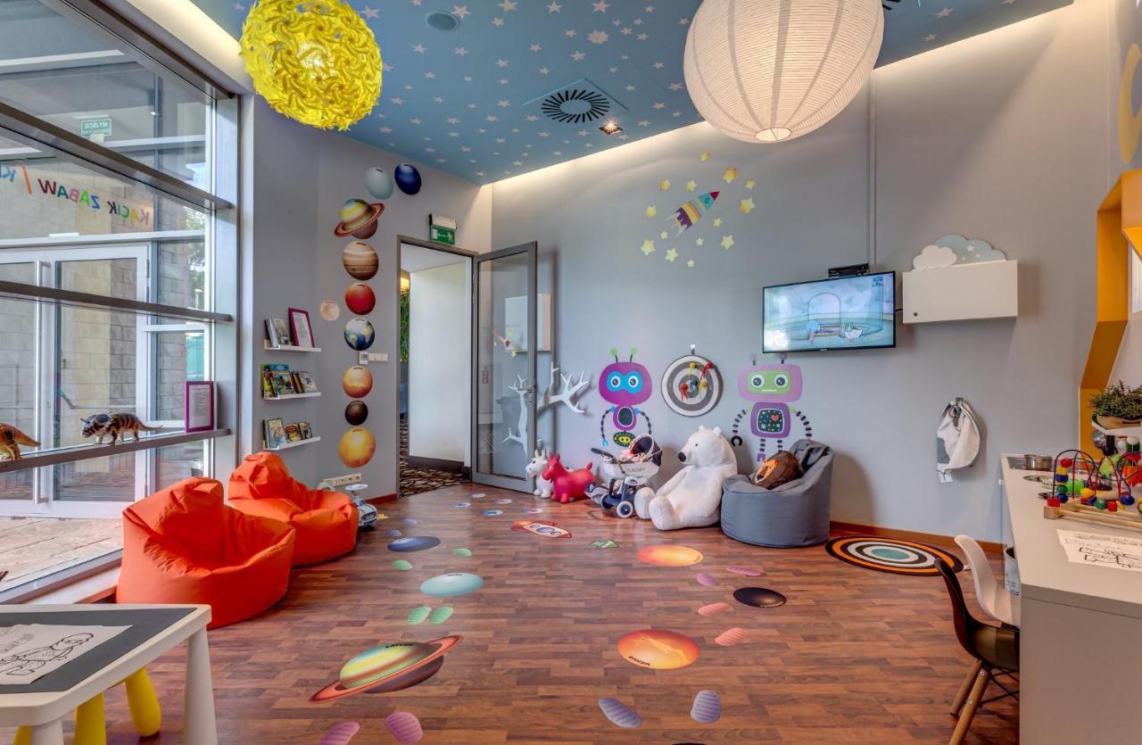 Holiday Inn Resort Warsaw Jozefow By Ihg Εξωτερικό φωτογραφία