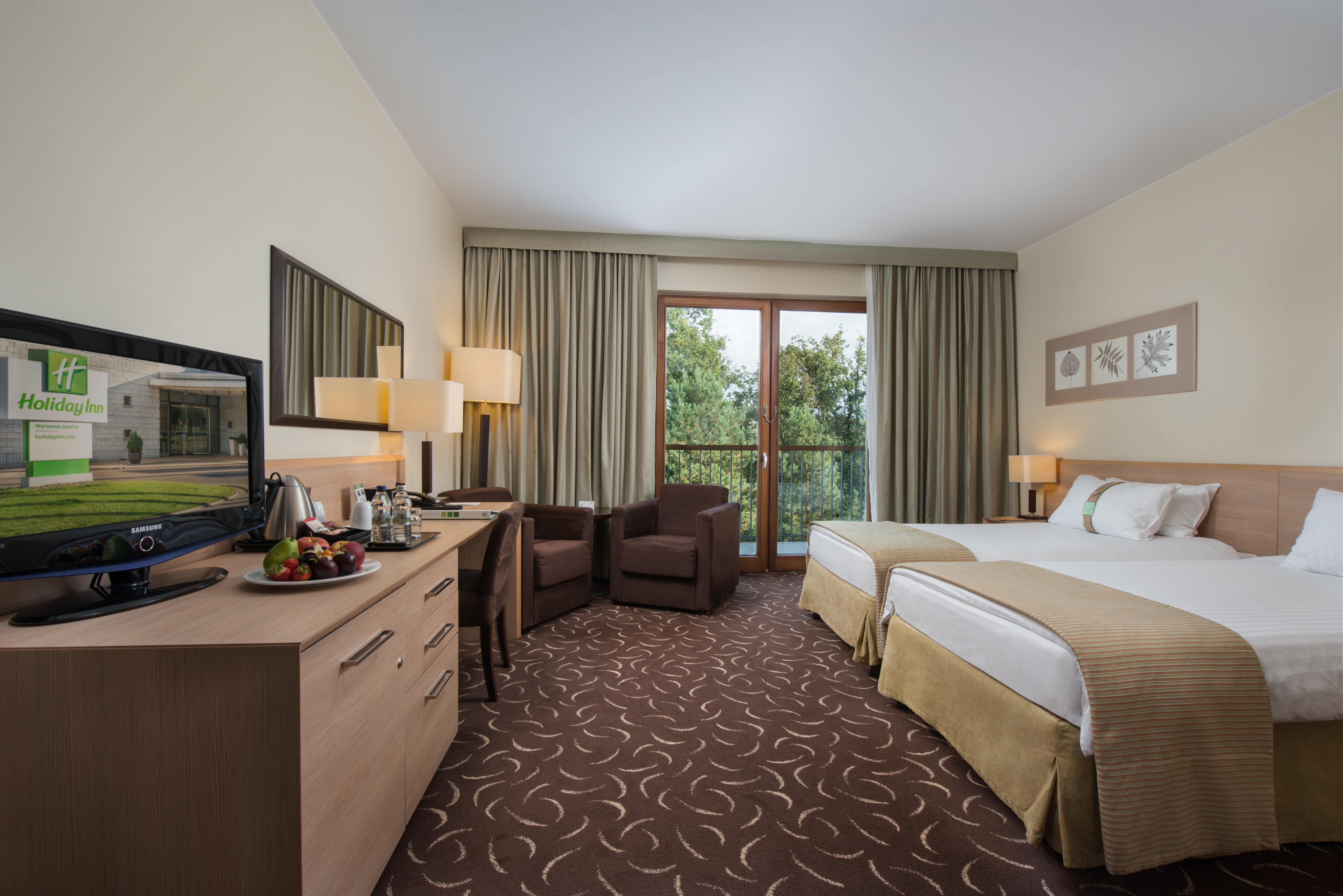 Holiday Inn Resort Warsaw Jozefow By Ihg Εξωτερικό φωτογραφία