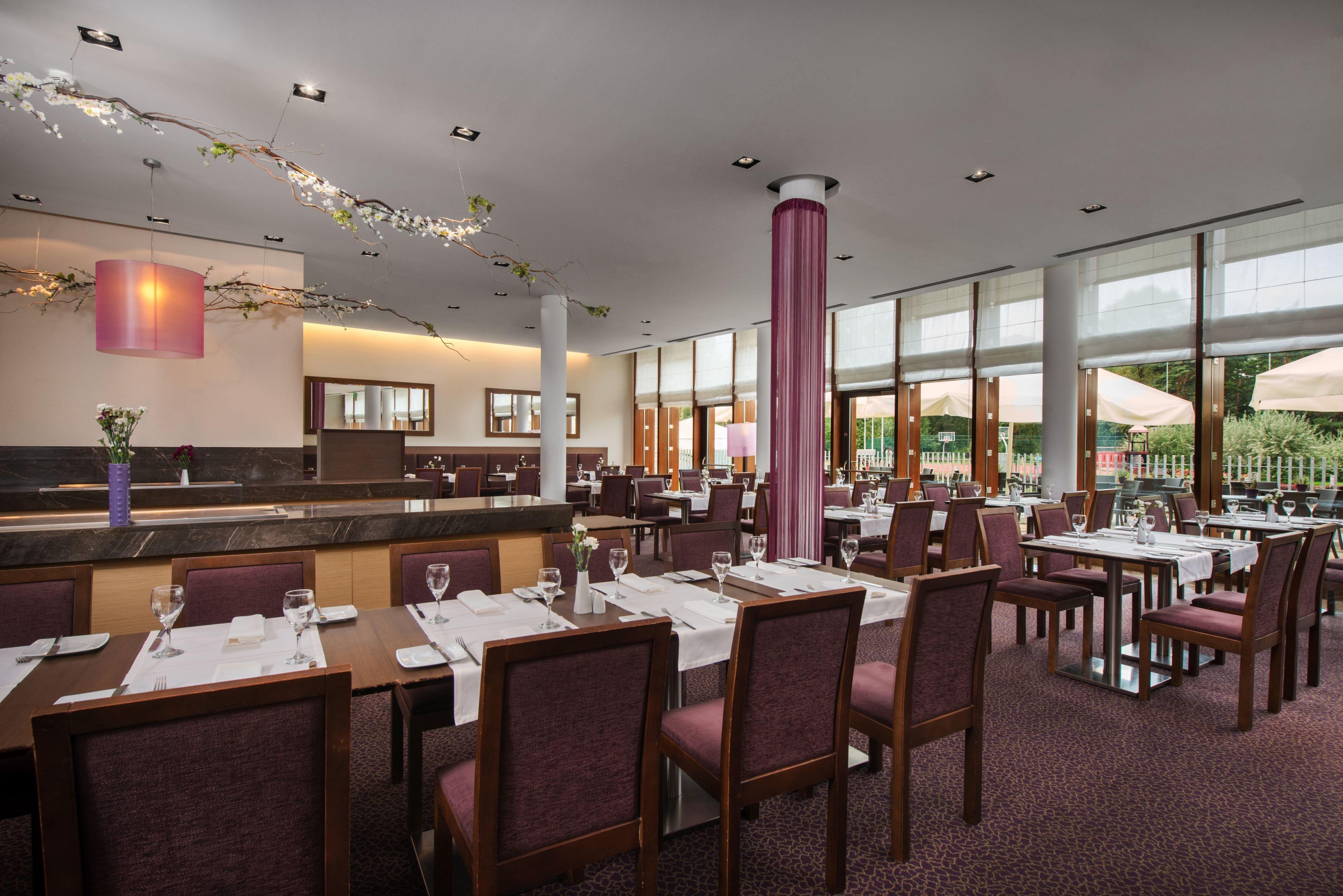 Holiday Inn Resort Warsaw Jozefow By Ihg Εξωτερικό φωτογραφία